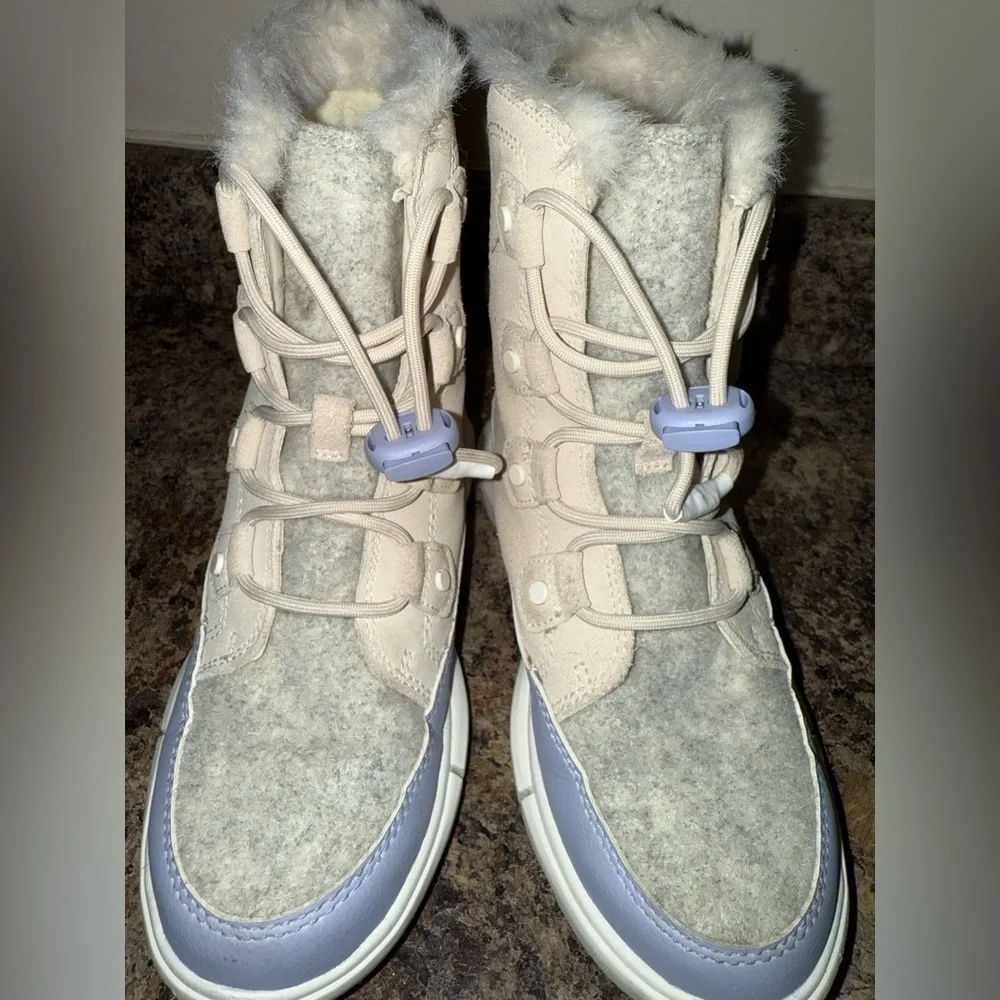 Sorel Kids' Explorer Waterproof Lace-Up Waterproof Boots Size 2